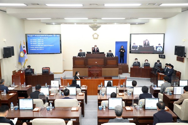 지난해 11월 양산시의회 본회의장에서 제184회 양산시의회 제2차 정례회 제1차 본회의가 진행되고 있다. [사진=양산시] 