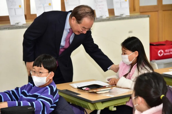 사하도서관서 ‘아이 디지털 문해력 키우기’ 학부모 대상 특강 